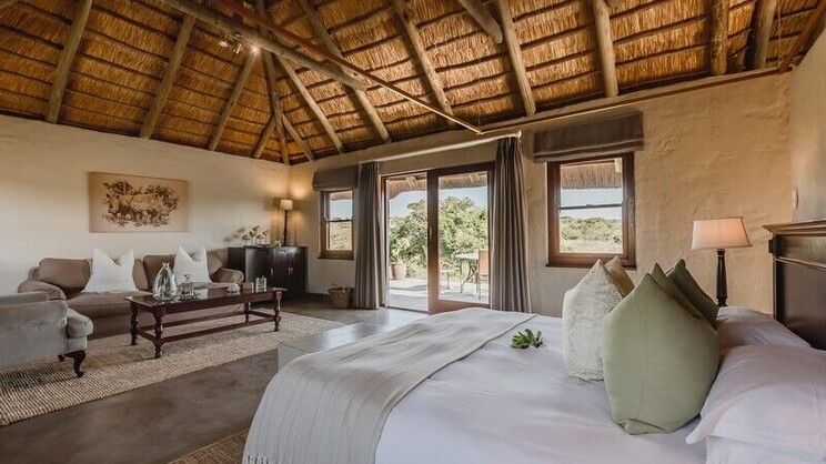 Hlosi Game Lodge